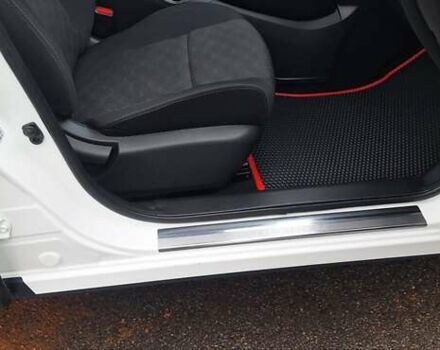 Белый Ниссан Кашкай, объемом двигателя 1.5 л и пробегом 134 тыс. км за 14900 $, фото 78 на Automoto.ua