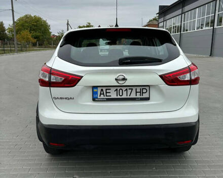Білий Ніссан Кашкай, об'ємом двигуна 1.6 л та пробігом 133 тис. км за 13700 $, фото 3 на Automoto.ua