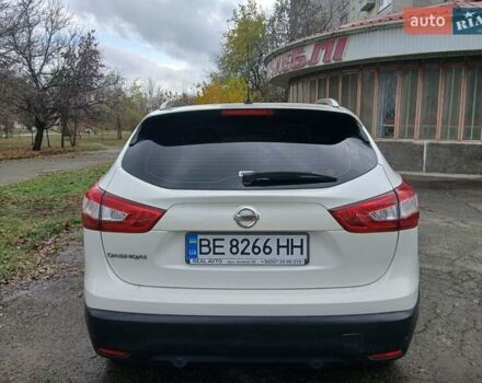 Белый Ниссан Кашкай, объемом двигателя 1.6 л и пробегом 175 тыс. км за 14800 $, фото 6 на Automoto.ua