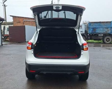 Белый Ниссан Кашкай, объемом двигателя 1.5 л и пробегом 134 тыс. км за 14900 $, фото 19 на Automoto.ua