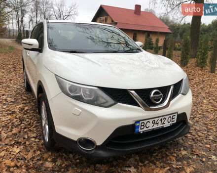 Білий Ніссан Кашкай, об'ємом двигуна 1.2 л та пробігом 138 тис. км за 12400 $, фото 5 на Automoto.ua