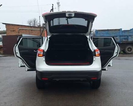 Белый Ниссан Кашкай, объемом двигателя 1.5 л и пробегом 134 тыс. км за 14900 $, фото 101 на Automoto.ua