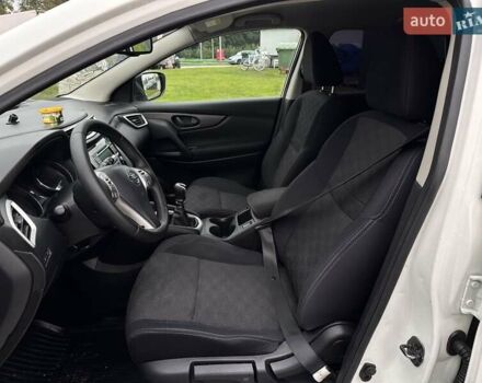 Білий Ніссан Кашкай, об'ємом двигуна 1.5 л та пробігом 217 тис. км за 13300 $, фото 27 на Automoto.ua