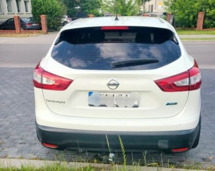 Белый Ниссан Кашкай, объемом двигателя 1.5 л и пробегом 173 тыс. км за 9111 $, фото 5 на Automoto.ua