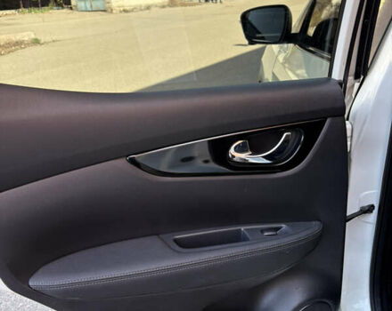 Белый Ниссан Кашкай, объемом двигателя 1.6 л и пробегом 155 тыс. км за 14999 $, фото 20 на Automoto.ua