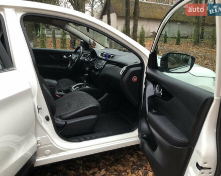 Білий Ніссан Кашкай, об'ємом двигуна 1.2 л та пробігом 138 тис. км за 12400 $, фото 30 на Automoto.ua