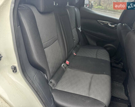 Белый Ниссан Кашкай, объемом двигателя 1.6 л и пробегом 121 тыс. км за 14999 $, фото 15 на Automoto.ua