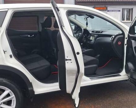 Белый Ниссан Кашкай, объемом двигателя 1.5 л и пробегом 134 тыс. км за 14900 $, фото 11 на Automoto.ua