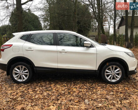 Білий Ніссан Кашкай, об'ємом двигуна 1.2 л та пробігом 138 тис. км за 12400 $, фото 9 на Automoto.ua