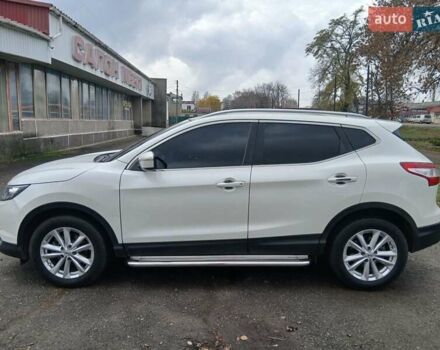 Белый Ниссан Кашкай, объемом двигателя 1.6 л и пробегом 175 тыс. км за 14800 $, фото 1 на Automoto.ua