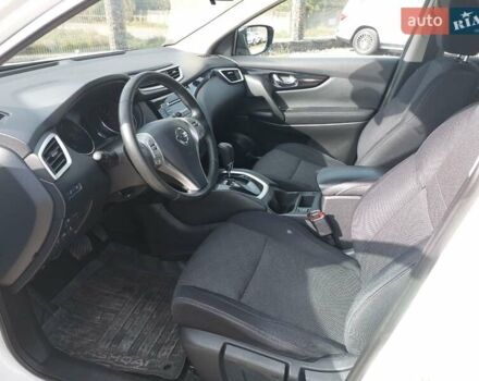 Білий Ніссан Кашкай, об'ємом двигуна 1.6 л та пробігом 143 тис. км за 16000 $, фото 11 на Automoto.ua