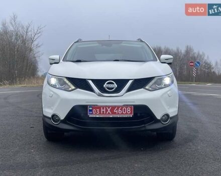 Белый Ниссан Кашкай, объемом двигателя 1.5 л и пробегом 190 тыс. км за 15999 $, фото 11 на Automoto.ua