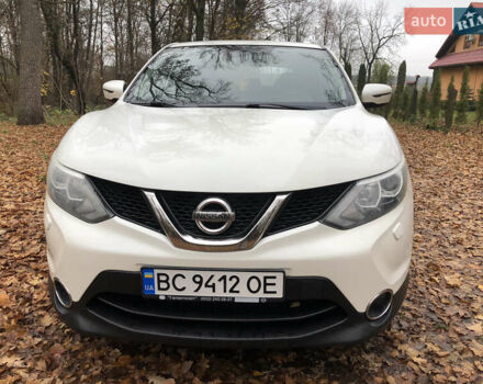 Білий Ніссан Кашкай, об'ємом двигуна 1.2 л та пробігом 138 тис. км за 12400 $, фото 4 на Automoto.ua