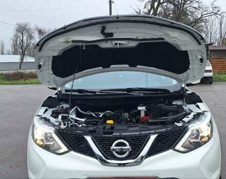 Белый Ниссан Кашкай, объемом двигателя 1.5 л и пробегом 134 тыс. км за 14900 $, фото 26 на Automoto.ua