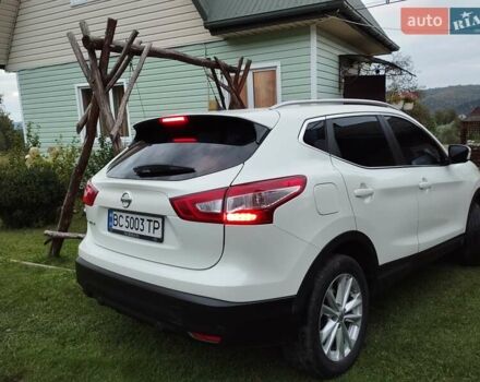 Белый Ниссан Кашкай, объемом двигателя 1.6 л и пробегом 189 тыс. км за 14900 $, фото 12 на Automoto.ua