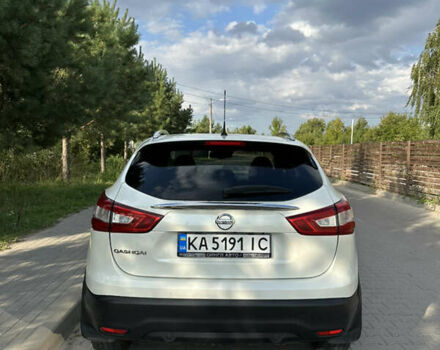 Белый Ниссан Кашкай, объемом двигателя 2 л и пробегом 220 тыс. км за 14500 $, фото 5 на Automoto.ua