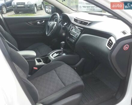 Білий Ніссан Кашкай, об'ємом двигуна 1.6 л та пробігом 143 тис. км за 16000 $, фото 7 на Automoto.ua