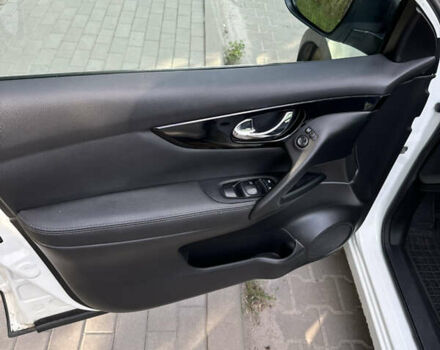 Белый Ниссан Кашкай, объемом двигателя 2 л и пробегом 220 тыс. км за 14500 $, фото 14 на Automoto.ua