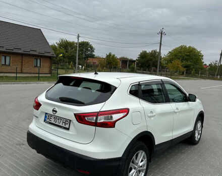 Білий Ніссан Кашкай, об'ємом двигуна 1.6 л та пробігом 133 тис. км за 13700 $, фото 5 на Automoto.ua