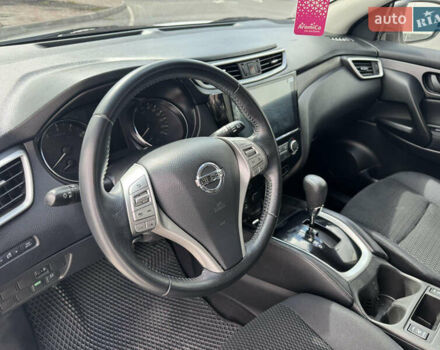 Белый Ниссан Кашкай, объемом двигателя 2 л и пробегом 161 тыс. км за 13499 $, фото 7 на Automoto.ua