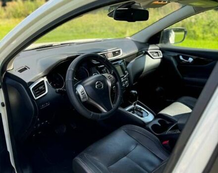 Білий Ніссан Кашкай, об'ємом двигуна 1.6 л та пробігом 197 тис. км за 17000 $, фото 13 на Automoto.ua