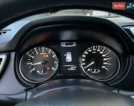 Білий Ніссан Кашкай, об'ємом двигуна 1.2 л та пробігом 175 тис. км за 12200 $, фото 6 на Automoto.ua