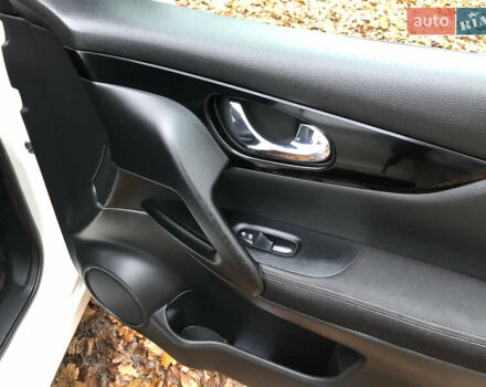 Білий Ніссан Кашкай, об'ємом двигуна 1.2 л та пробігом 138 тис. км за 12400 $, фото 35 на Automoto.ua