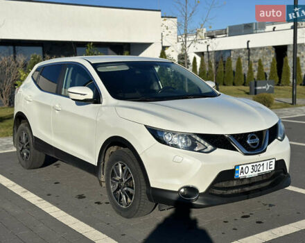 Белый Ниссан Кашкай, объемом двигателя 1.6 л и пробегом 205 тыс. км за 15500 $, фото 6 на Automoto.ua