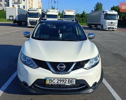 Белый Ниссан Кашкай, объемом двигателя 1.2 л и пробегом 128 тыс. км за 13800 $, фото 2 на Automoto.ua