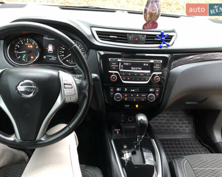 Білий Ніссан Кашкай, об'ємом двигуна 1.2 л та пробігом 138 тис. км за 12400 $, фото 59 на Automoto.ua