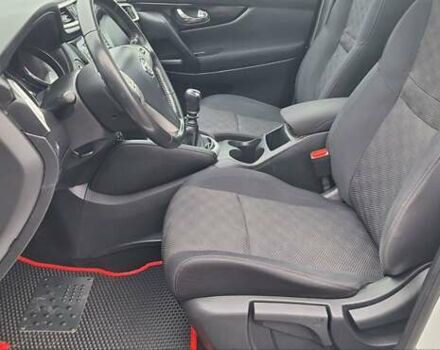 Белый Ниссан Кашкай, объемом двигателя 1.5 л и пробегом 134 тыс. км за 14900 $, фото 67 на Automoto.ua