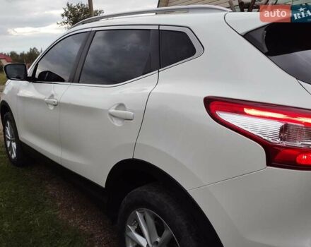 Белый Ниссан Кашкай, объемом двигателя 1.6 л и пробегом 189 тыс. км за 14900 $, фото 18 на Automoto.ua