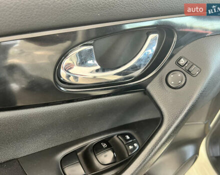 Білий Ніссан Кашкай, об'ємом двигуна 1.2 л та пробігом 138 тис. км за 12499 $, фото 10 на Automoto.ua