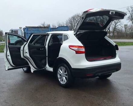 Белый Ниссан Кашкай, объемом двигателя 1.5 л и пробегом 134 тыс. км за 14900 $, фото 100 на Automoto.ua