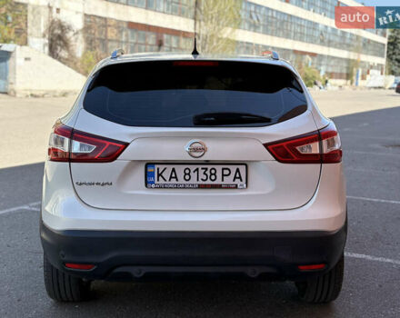 Белый Ниссан Кашкай, объемом двигателя 1.6 л и пробегом 155 тыс. км за 14999 $, фото 8 на Automoto.ua