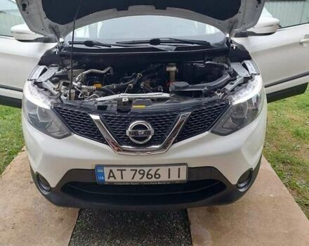 Білий Ніссан Кашкай, об'ємом двигуна 1.2 л та пробігом 164 тис. км за 13900 $, фото 5 на Automoto.ua