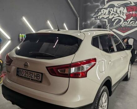 Ніссан Кашкай 2015 у Тернополі на Automoto.ua Білий Ніссан Кашкай, об'ємом двигуна 1.6 л та пробігом 73 тис. км за 16700 $, фото 4 на Automoto.ua