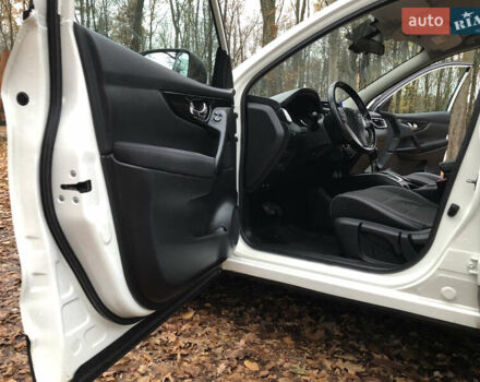 Білий Ніссан Кашкай, об'ємом двигуна 1.2 л та пробігом 138 тис. км за 12400 $, фото 52 на Automoto.ua