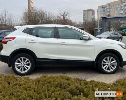 Белый Ниссан Кашкай, объемом двигателя 1.2 л и пробегом 105 тыс. км за 14500 $, фото 7 на Automoto.ua