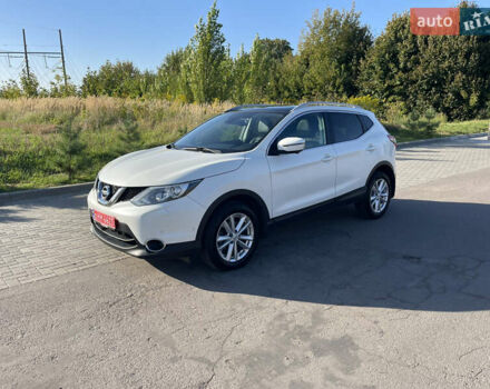 Белый Ниссан Кашкай, объемом двигателя 1.6 л и пробегом 247 тыс. км за 14500 $, фото 15 на Automoto.ua