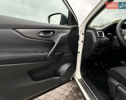 Білий Ніссан Кашкай, об'ємом двигуна 1.5 л та пробігом 217 тис. км за 13300 $, фото 32 на Automoto.ua