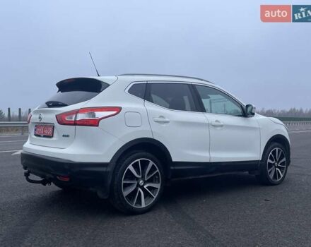 Белый Ниссан Кашкай, объемом двигателя 1.5 л и пробегом 190 тыс. км за 15999 $, фото 14 на Automoto.ua