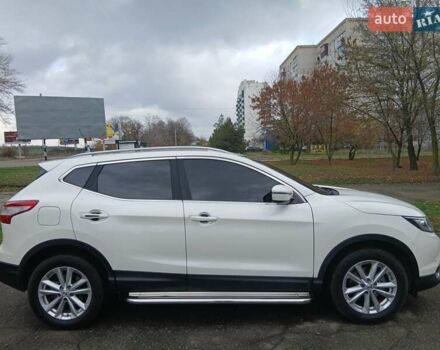 Белый Ниссан Кашкай, объемом двигателя 1.6 л и пробегом 175 тыс. км за 14800 $, фото 11 на Automoto.ua