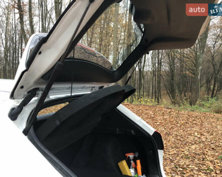 Білий Ніссан Кашкай, об'ємом двигуна 1.2 л та пробігом 138 тис. км за 12400 $, фото 45 на Automoto.ua