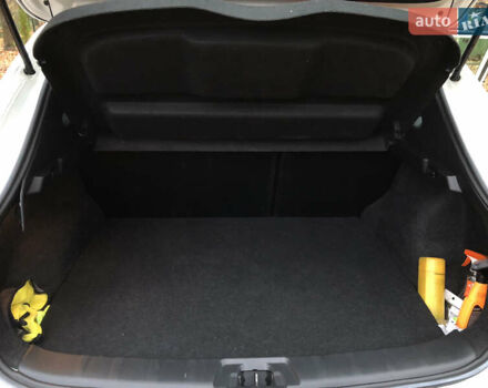 Білий Ніссан Кашкай, об'ємом двигуна 1.2 л та пробігом 138 тис. км за 12400 $, фото 43 на Automoto.ua