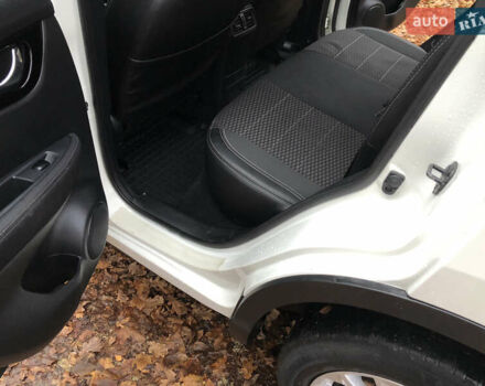Білий Ніссан Кашкай, об'ємом двигуна 1.2 л та пробігом 138 тис. км за 12400 $, фото 46 на Automoto.ua
