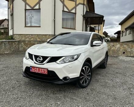 Белый Ниссан Кашкай, объемом двигателя 1.5 л и пробегом 230 тыс. км за 13990 $, фото 3 на Automoto.ua