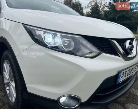 Белый Ниссан Кашкай, объемом двигателя 1.6 л и пробегом 87 тыс. км за 15500 $, фото 12 на Automoto.ua