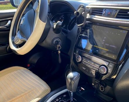 Білий Ніссан Кашкай, об'ємом двигуна 1.2 л та пробігом 89 тис. км за 13500 $, фото 7 на Automoto.ua