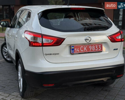 Белый Ниссан Кашкай, объемом двигателя 1.5 л и пробегом 198 тыс. км за 13899 $, фото 27 на Automoto.ua